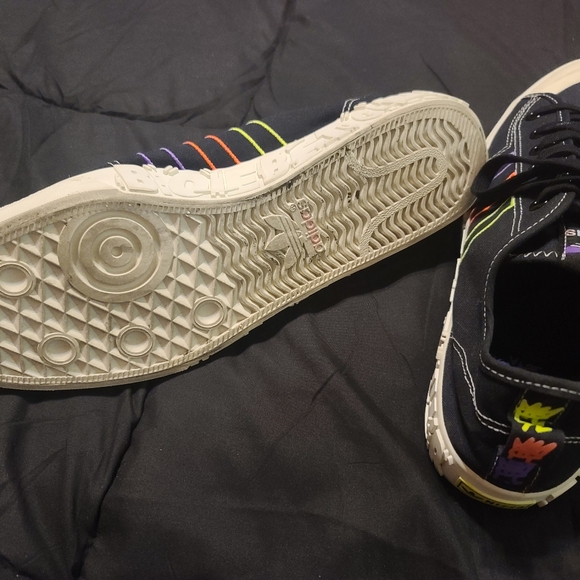 Adidas Nizza Lo Pride 2022 - Picture 4 of 5